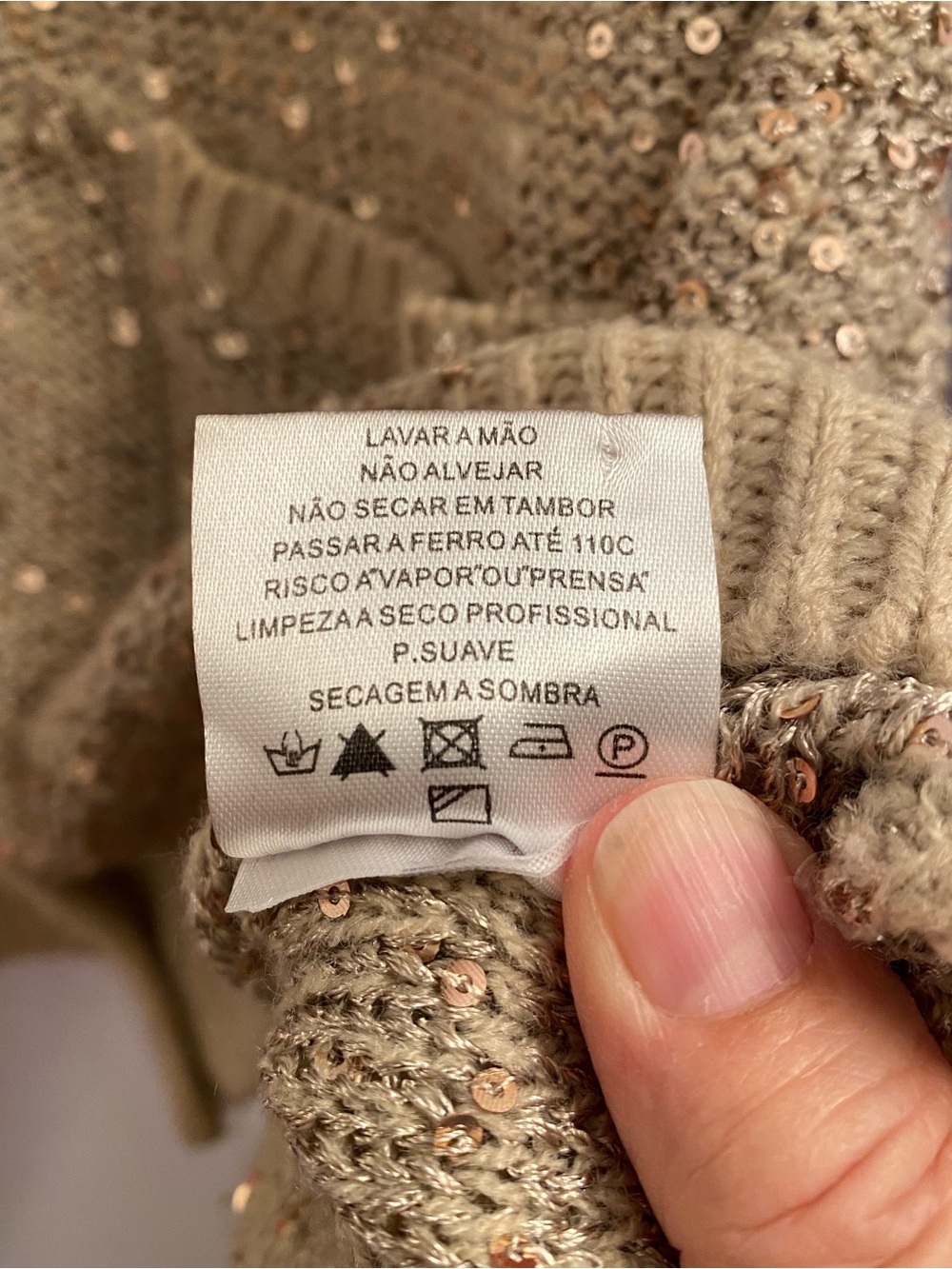 Rare Neutral Farm Rio Golden Sequin V-Neck Cardigan - Picture 8 of 8